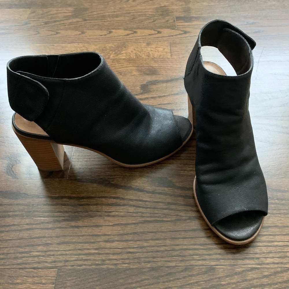 Steve Madden wedges lightly worn